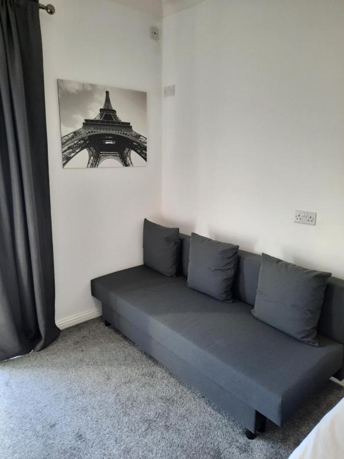The Townhouse Accommodation Dumfries Eksteriør billede