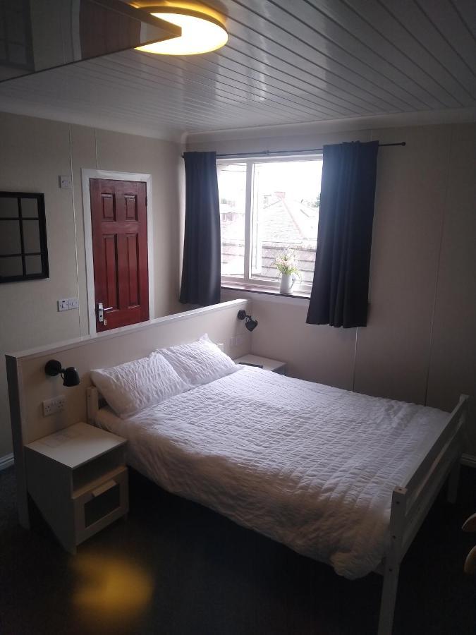 The Townhouse Accommodation Dumfries Eksteriør billede