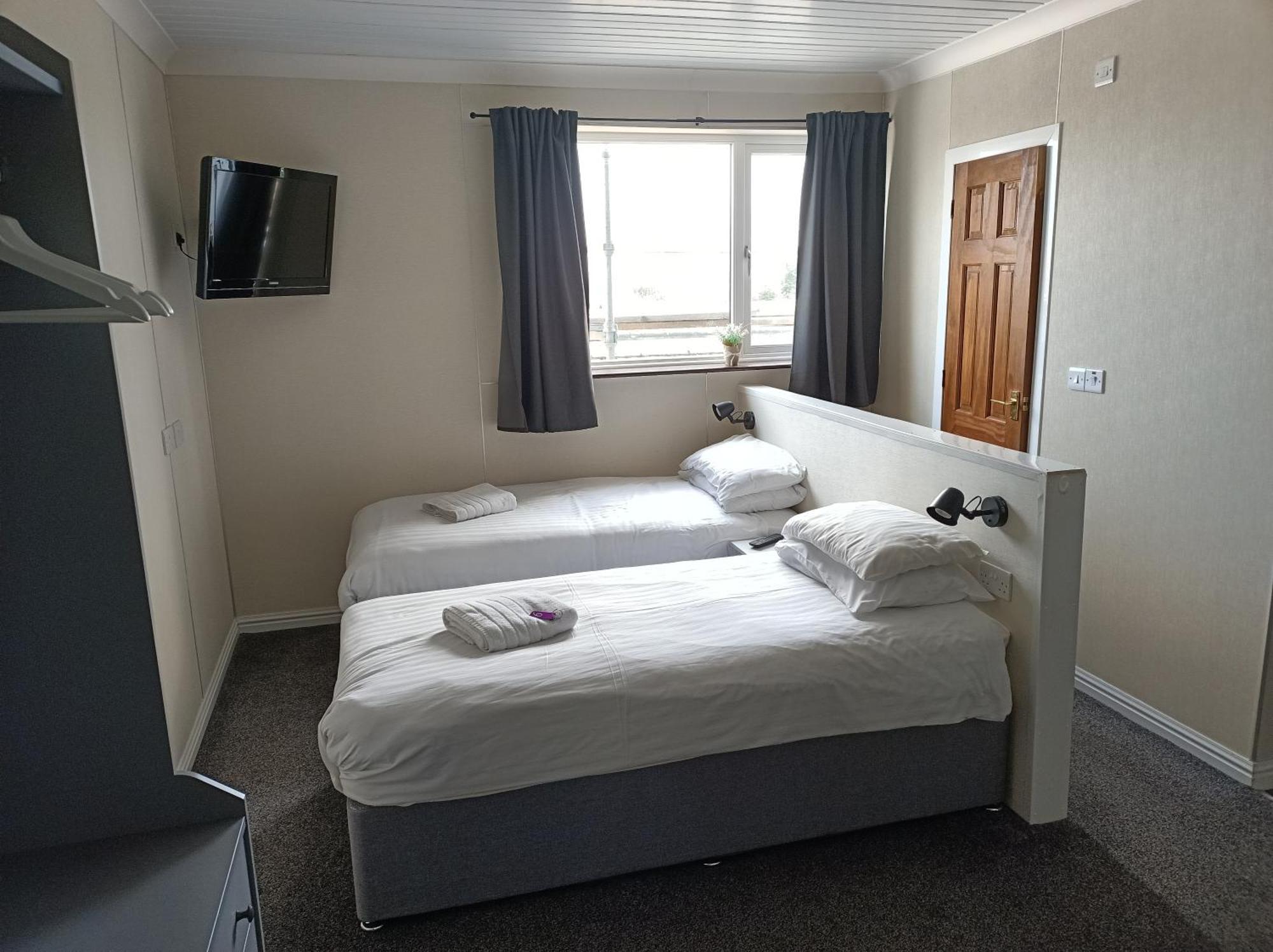 The Townhouse Accommodation Dumfries Eksteriør billede