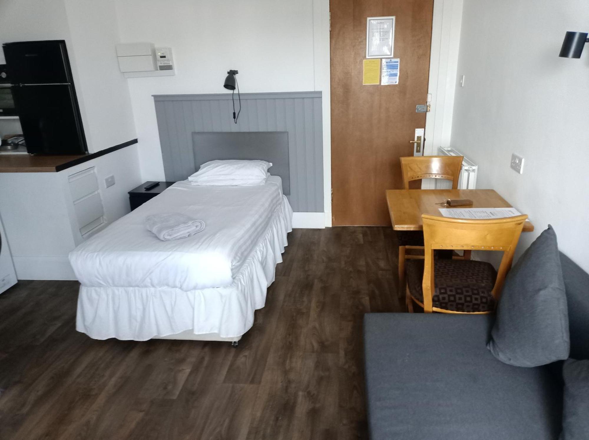 The Townhouse Accommodation Dumfries Eksteriør billede