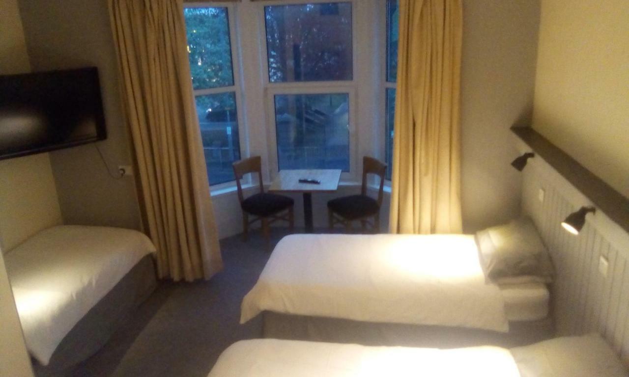 The Townhouse Accommodation Dumfries Eksteriør billede