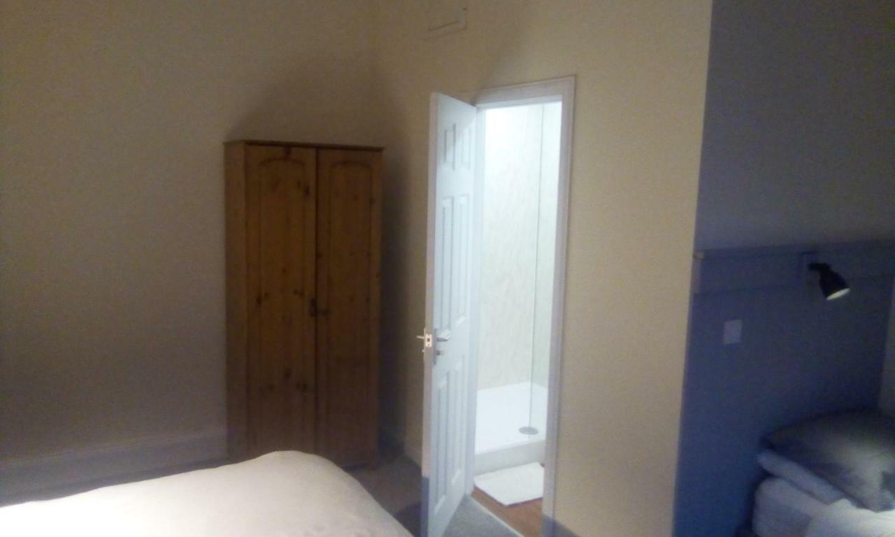 The Townhouse Accommodation Dumfries Eksteriør billede